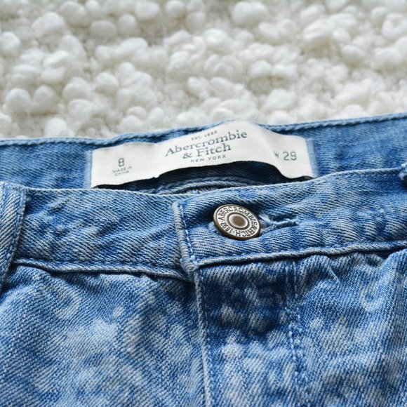Abercrombie & Fitch Patterned Distressed Shorts - Picture 4 of 6